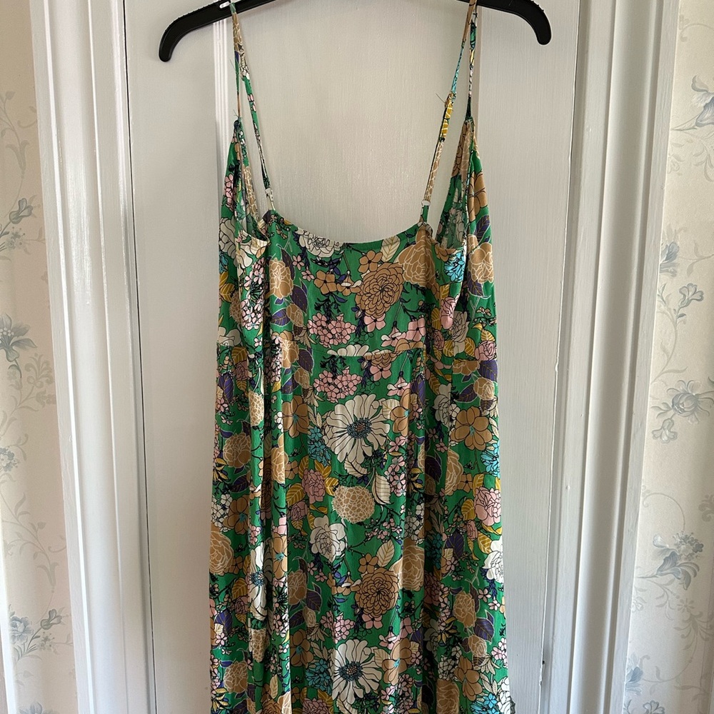 Skyler and Madison Floral Green Maxi Dress, S